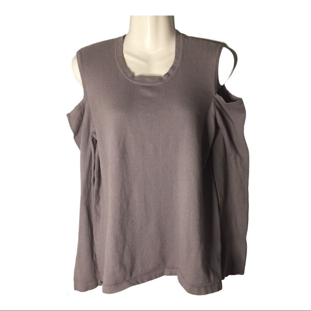 IMAN Pullover Sweater